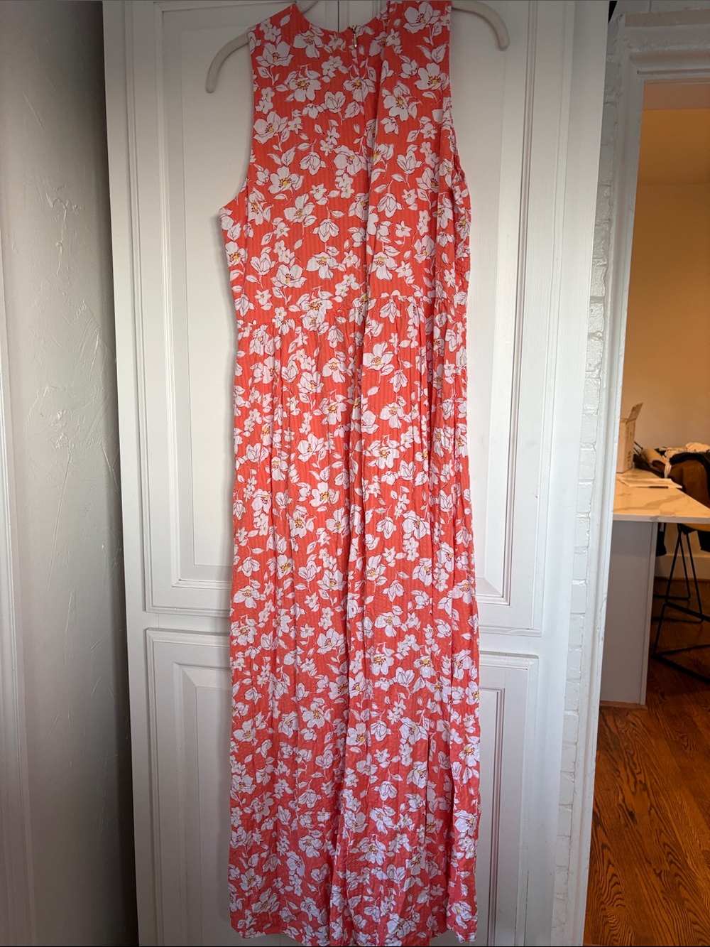 Draper James Coral and White Floral Sleeveless Hi-Low Maxi Dress - Picture 5 of 7